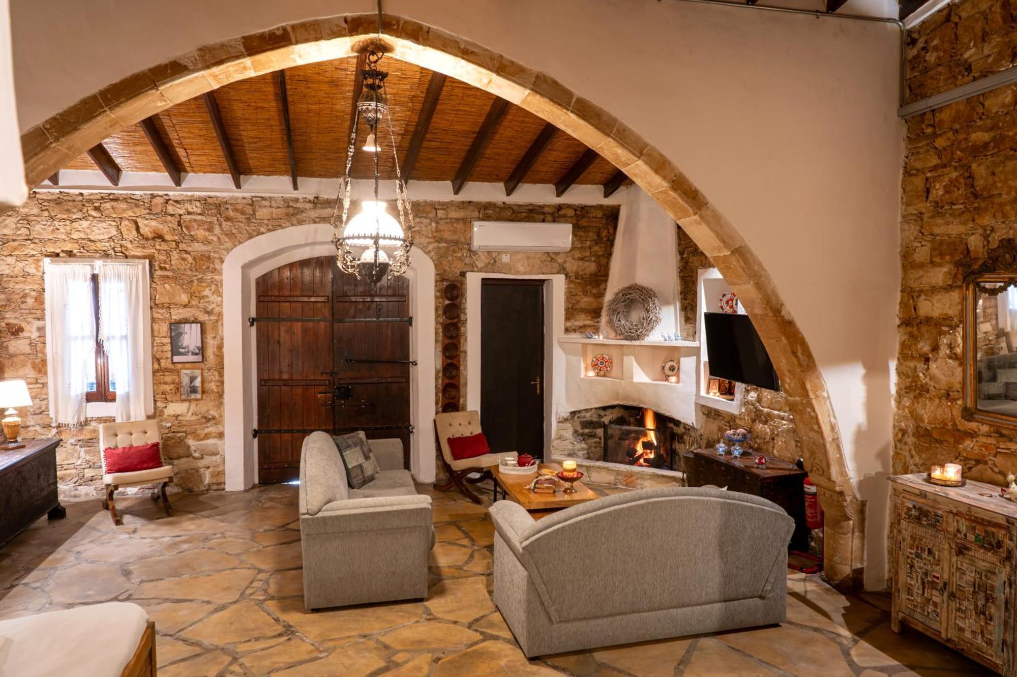 Oinoessa Traditional Boutique Guest Houses Лофу Екстер'єр фото