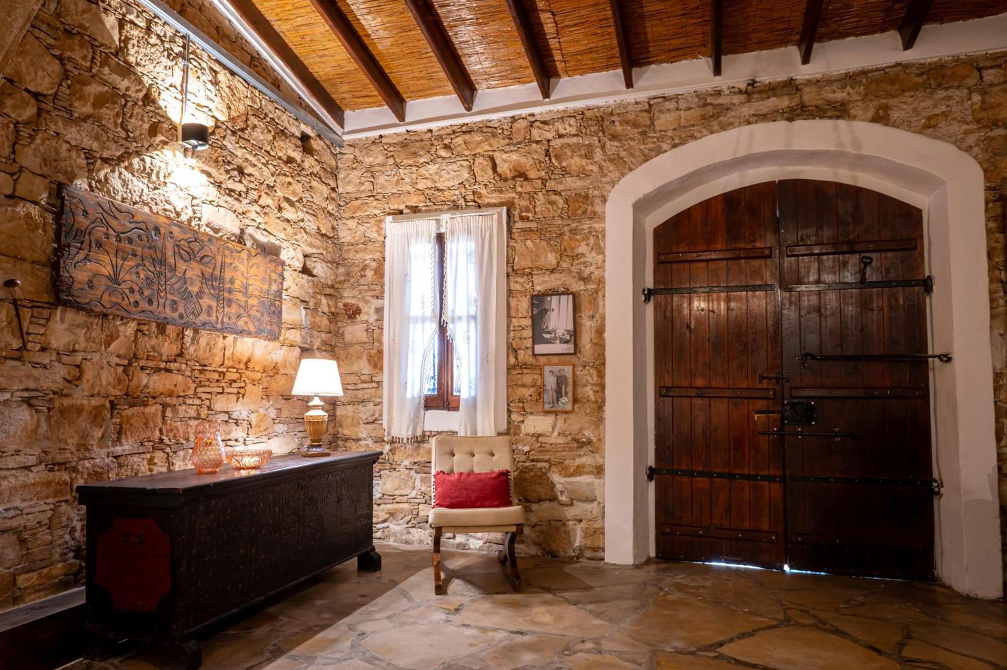 Oinoessa Traditional Boutique Guest Houses Лофу Екстер'єр фото