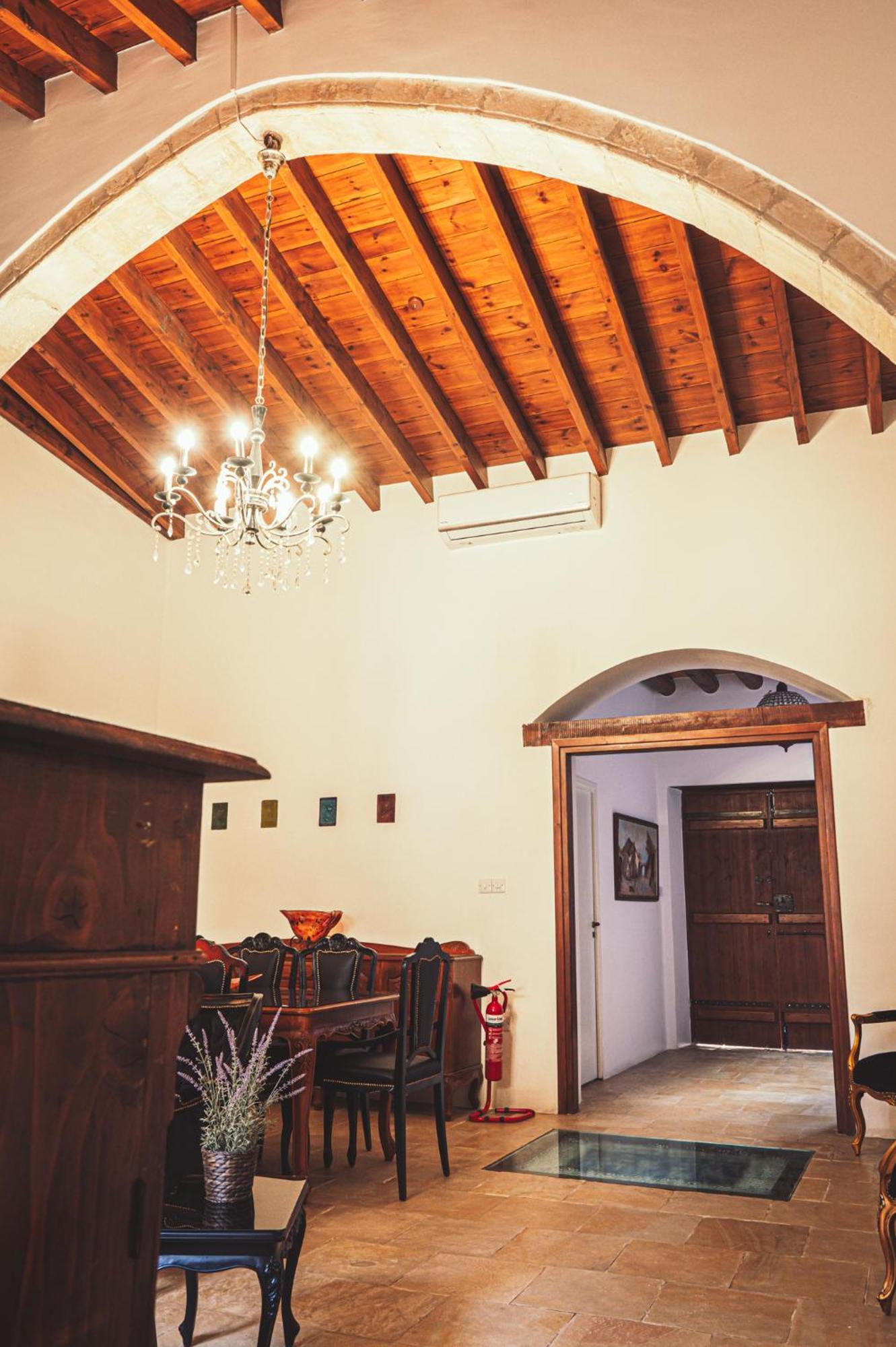 Oinoessa Traditional Boutique Guest Houses Лофу Екстер'єр фото