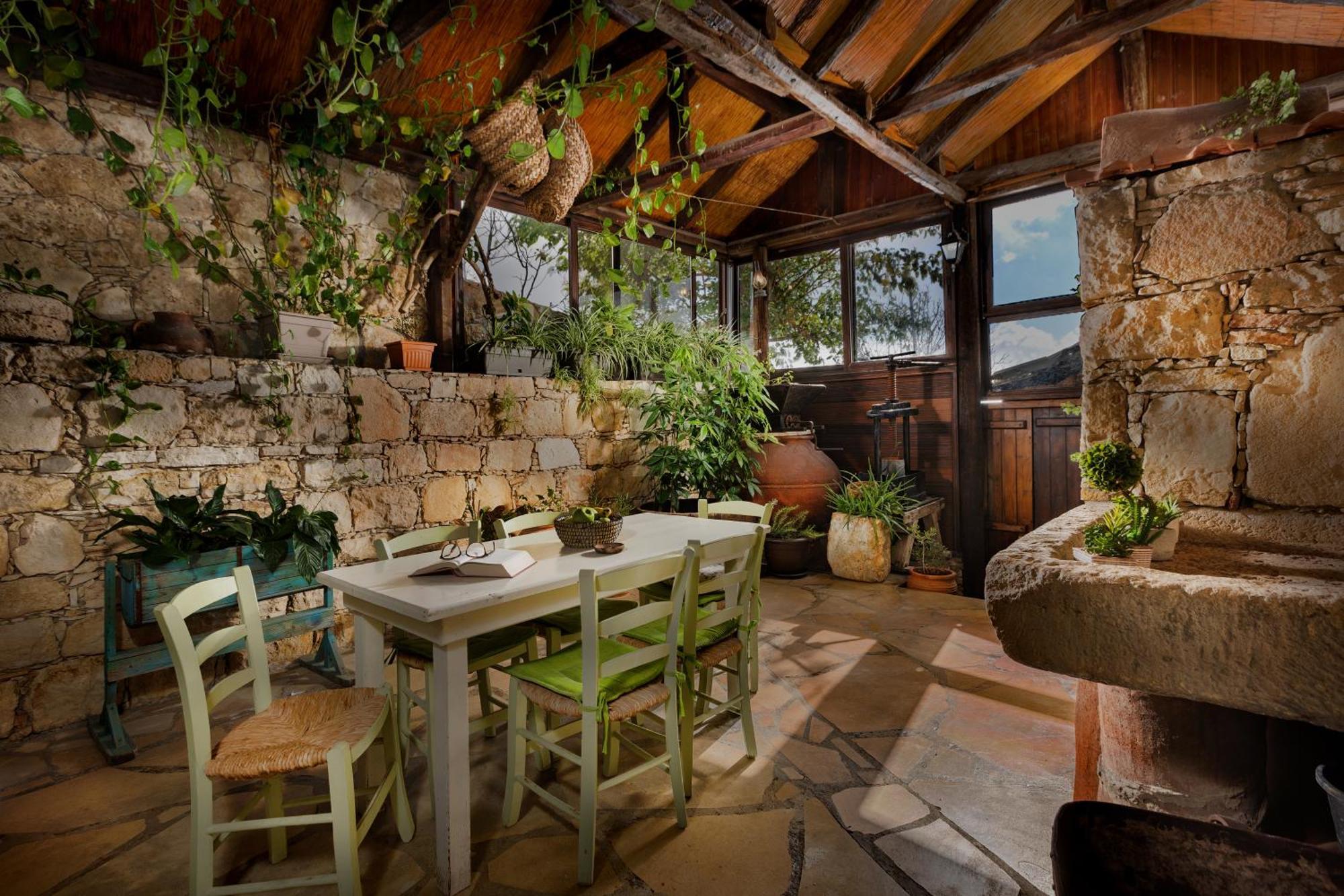 Oinoessa Traditional Boutique Guest Houses Лофу Екстер'єр фото