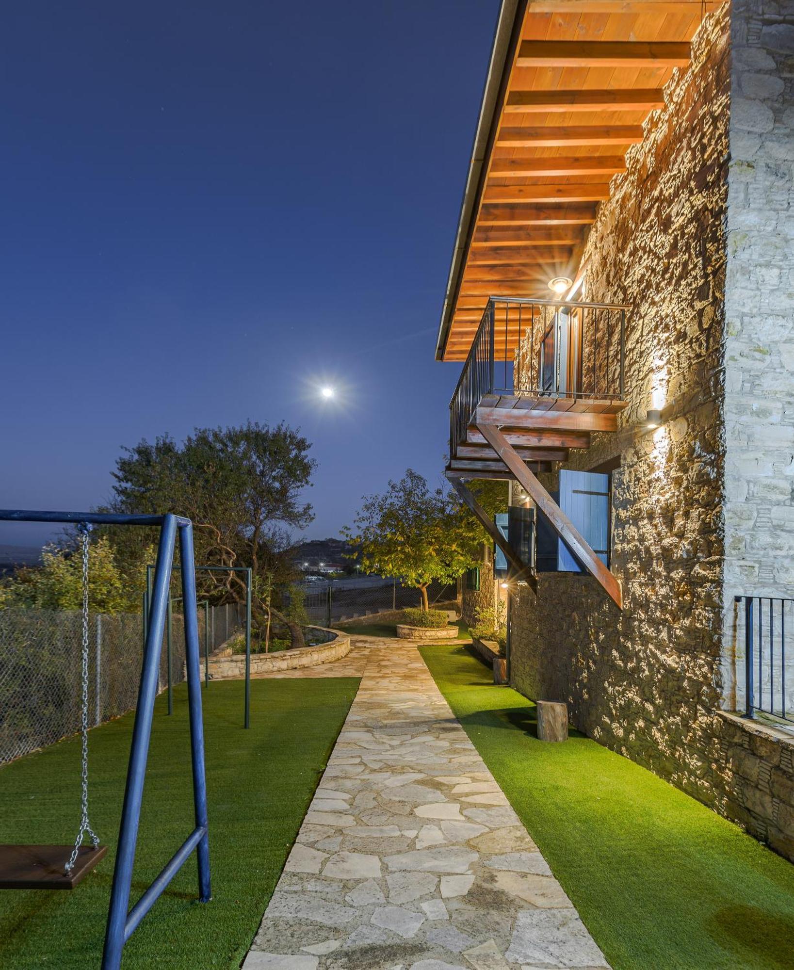 Oinoessa Traditional Boutique Guest Houses Лофу Екстер'єр фото