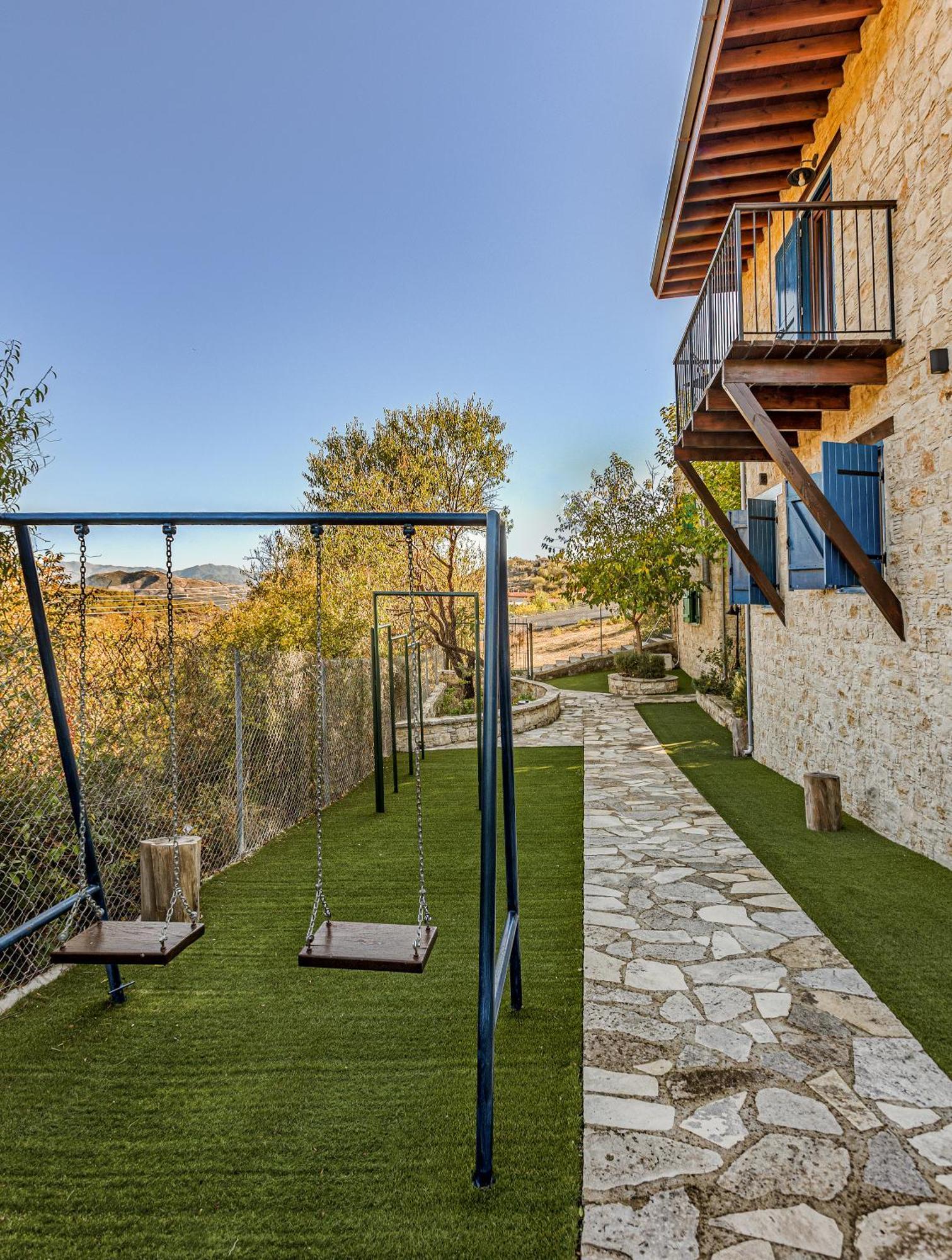 Oinoessa Traditional Boutique Guest Houses Лофу Екстер'єр фото